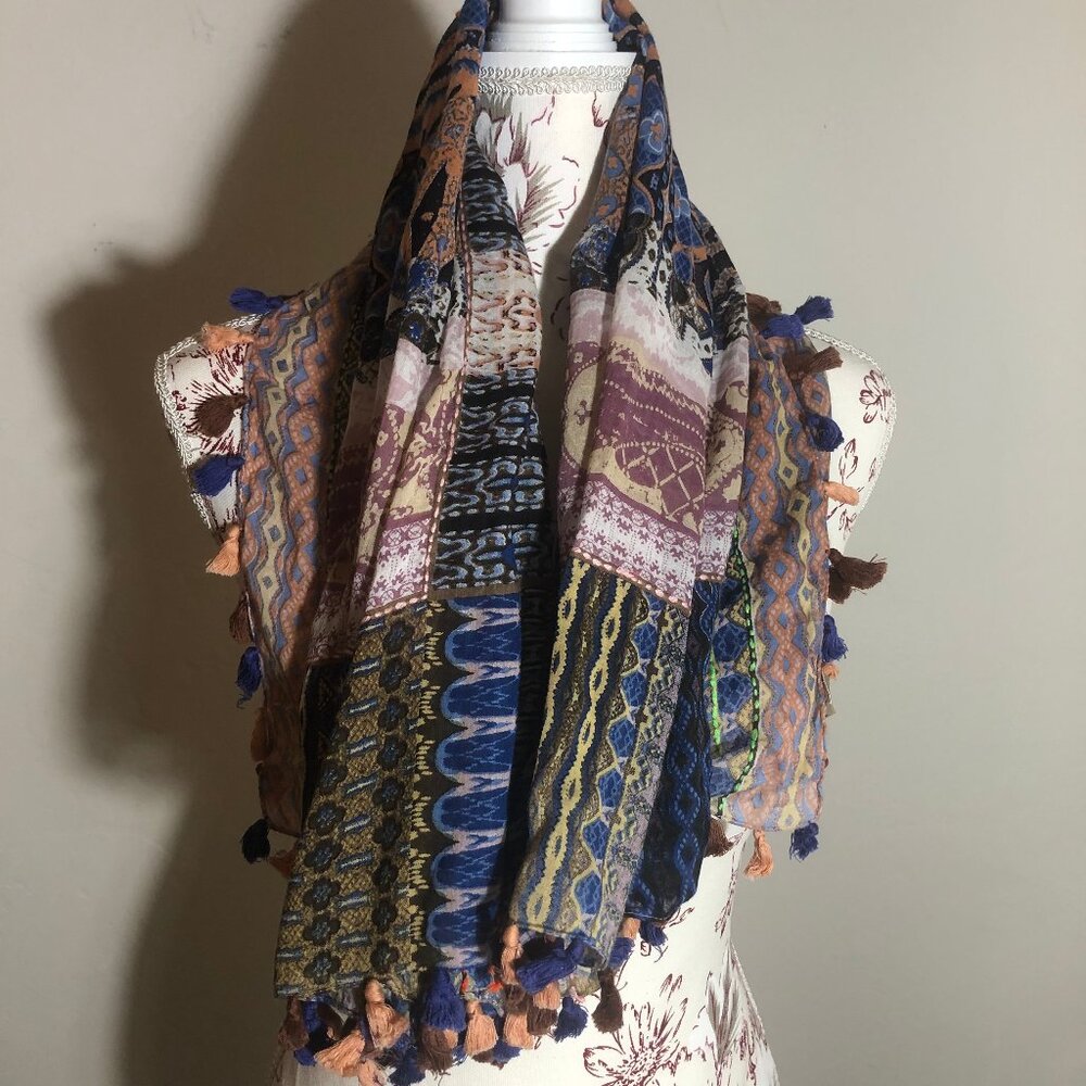 Free spirited Earthy , Organic, Bohemian relaxed scarf - Picture 5 of 8